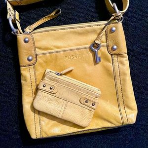 Vintage Fossil crossbody bag and wallet set